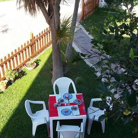 Alojamento de Acomodação e Pequeno-almoço Sole E Mare *