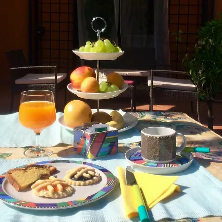 Alojamento de Acomodação e Pequeno-almoço Sole E Mare *